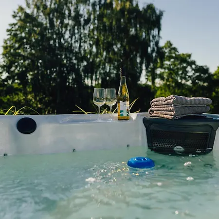 Kalwa House - Dom Nad Jeziorem Z Prywatnym Pomostem I Jacuzzi Oraz Sprzetem Wodnym * Pasym