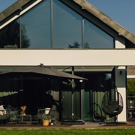 Villa Kalwa House - Dom Nad Jeziorem Z Prywatnym Pomostem I Jacuzzi Oraz Sprzetem Wodnym *